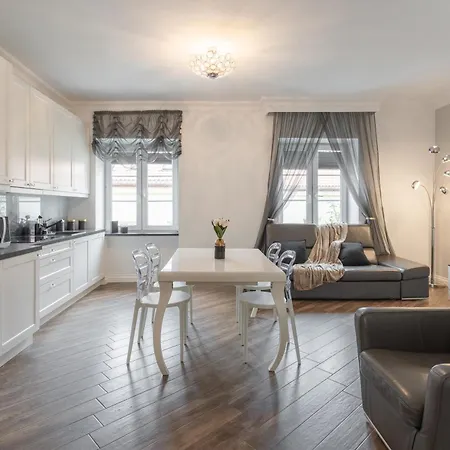 Central Warsaw Apartment - Great Location-Old Town - Podwale Exterior photo