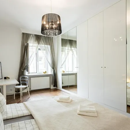 Central Warsaw Apartment - Great Location-Old Town - Podwale Exterior photo